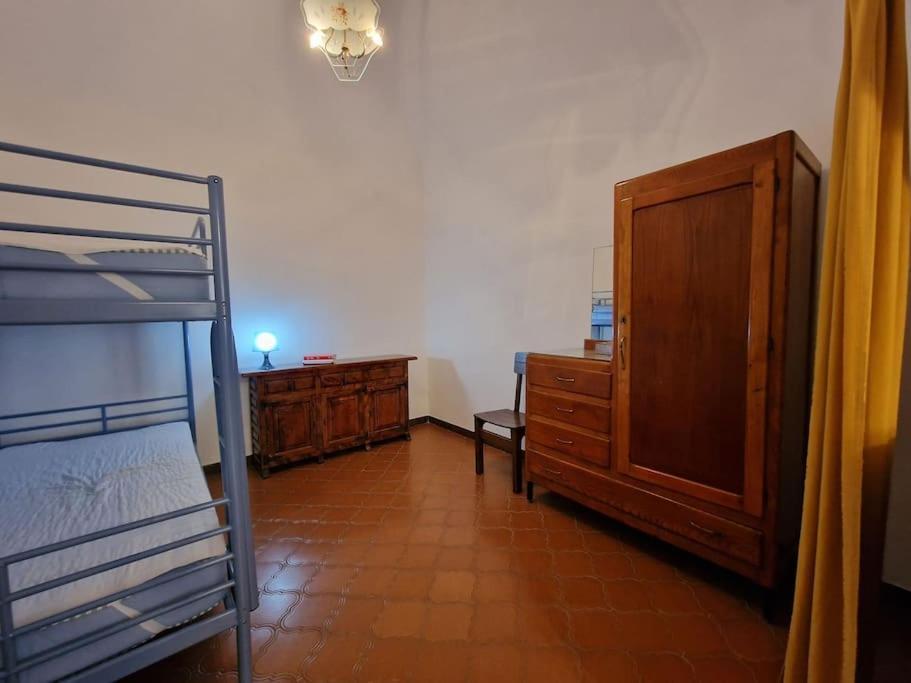 Silver Sands Finale Ligure - Traditional Apartment - 4 Beds & Terrace By The Beach エクステリア 写真