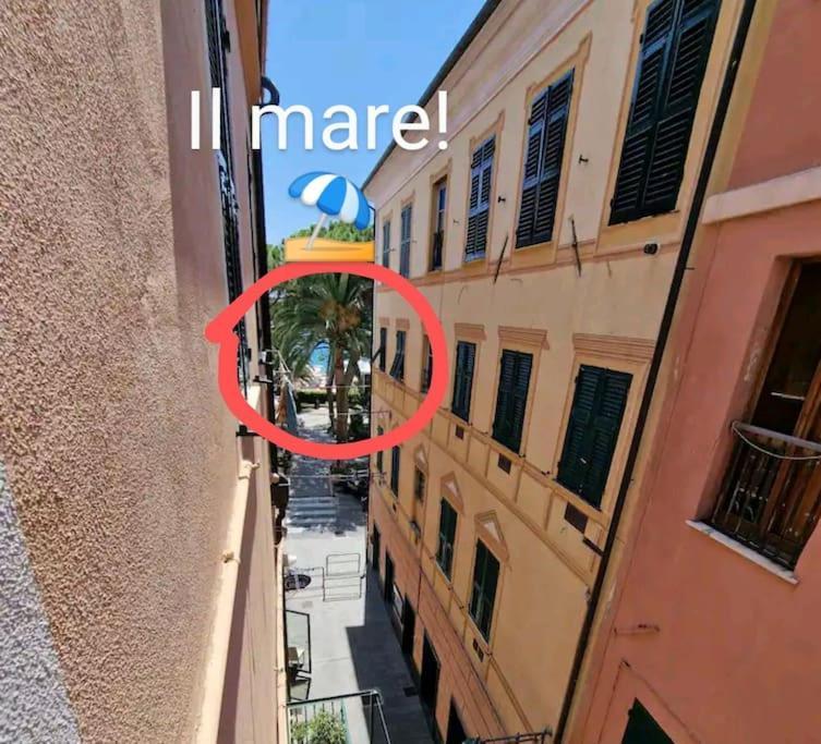 Silver Sands Finale Ligure - Traditional Apartment - 4 Beds & Terrace By The Beach エクステリア 写真