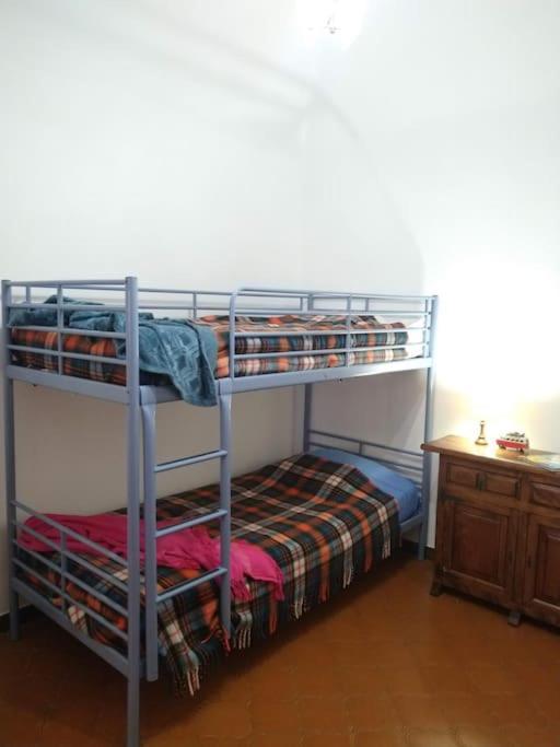 Silver Sands Finale Ligure - Traditional Apartment - 4 Beds & Terrace By The Beach エクステリア 写真